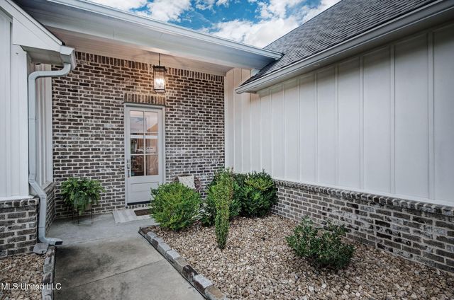 304 Morning Star Cove, Flowood, MS 39232