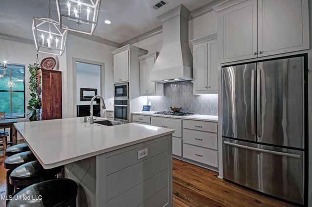 304 Morning Star Cove, Flowood, MS 39232