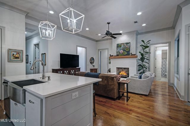 304 Morning Star Cove, Flowood, MS 39232