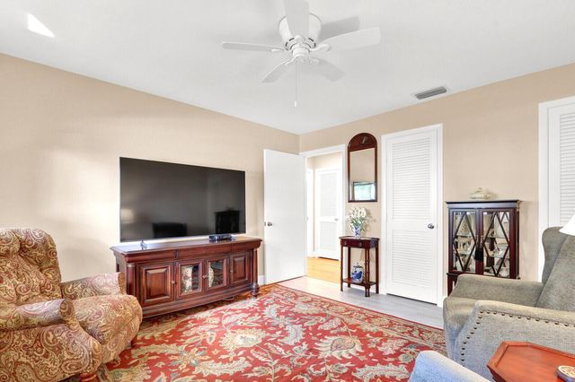 6965 Parisian Way, Lake Worth, FL 33467