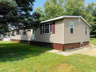 4511 W CRABTREE Court, Peoria, IL 61604