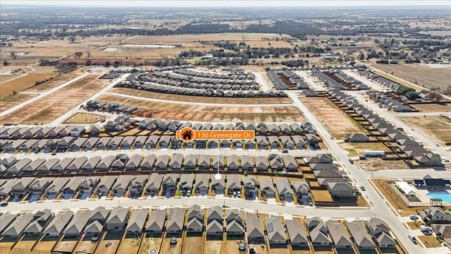 136 Greengate Drive, Boyd, TX 76023
