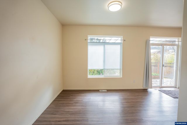 4726 Elk Run Dr SW, Albany, OR 97321