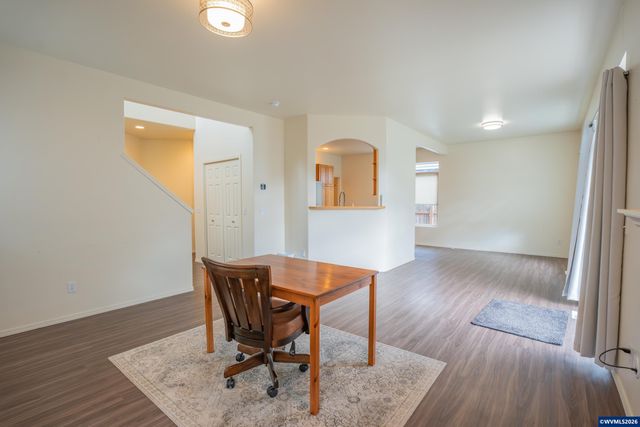 4726 Elk Run Dr SW, Albany, OR 97321