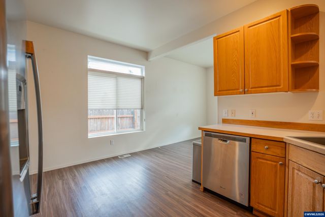4726 Elk Run Dr SW, Albany, OR 97321