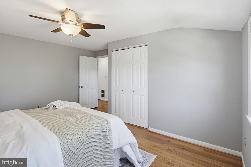 Image 15 of property listing at 1163 LINDEN AVE, Baltimore, MD 21227