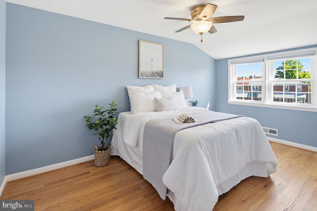 Image 17 of property listing at 1163 LINDEN AVE, Baltimore, MD 21227