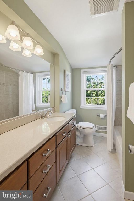 Image 19 of property listing at 1163 LINDEN AVE, Baltimore, MD 21227