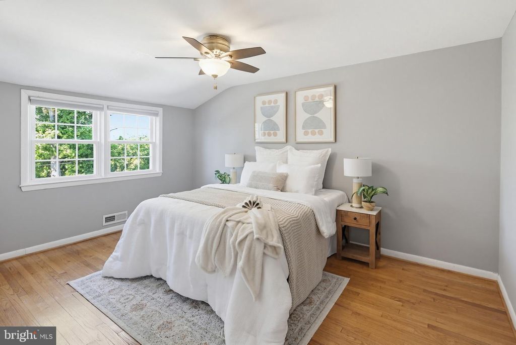 Image 21 of property listing at 1163 LINDEN AVE, Baltimore, MD 21227