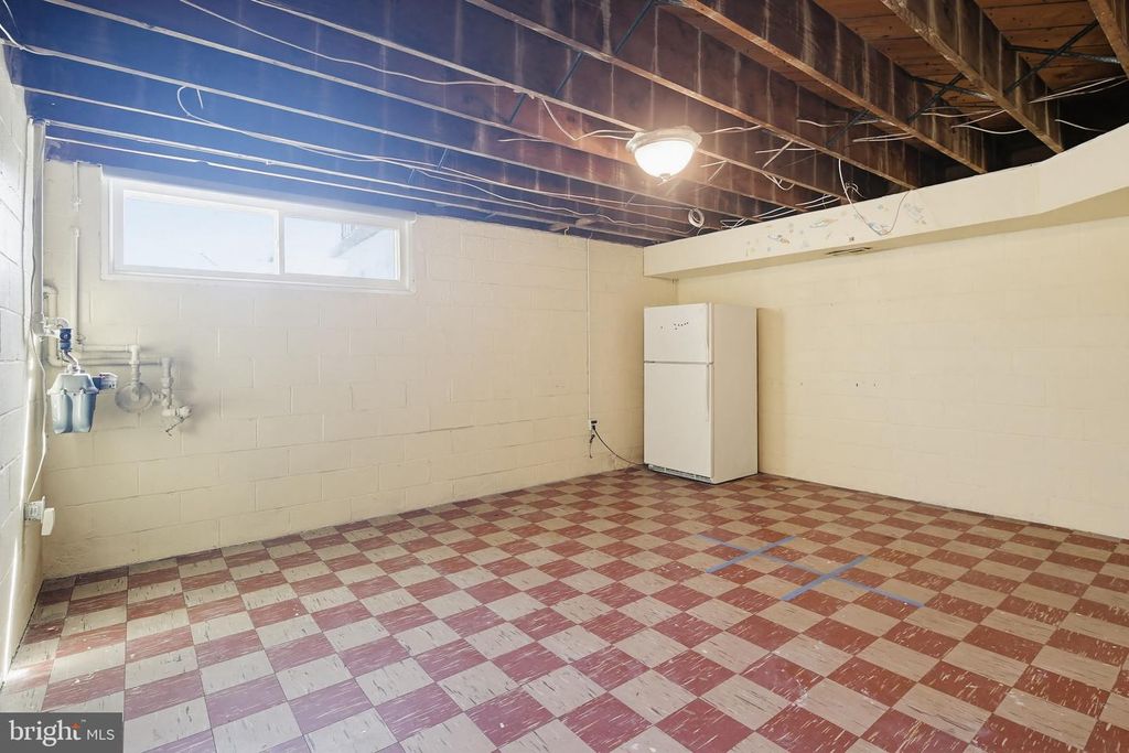 Image 25 of property listing at 1163 LINDEN AVE, Baltimore, MD 21227