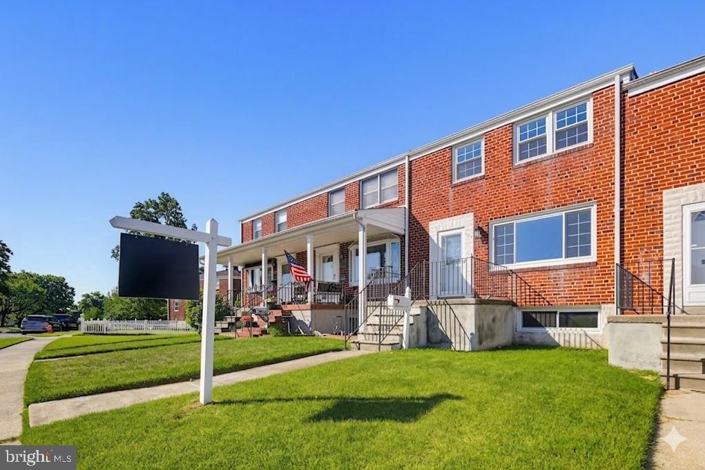 Image 3 of property listing at 1163 LINDEN AVE, Baltimore, MD 21227