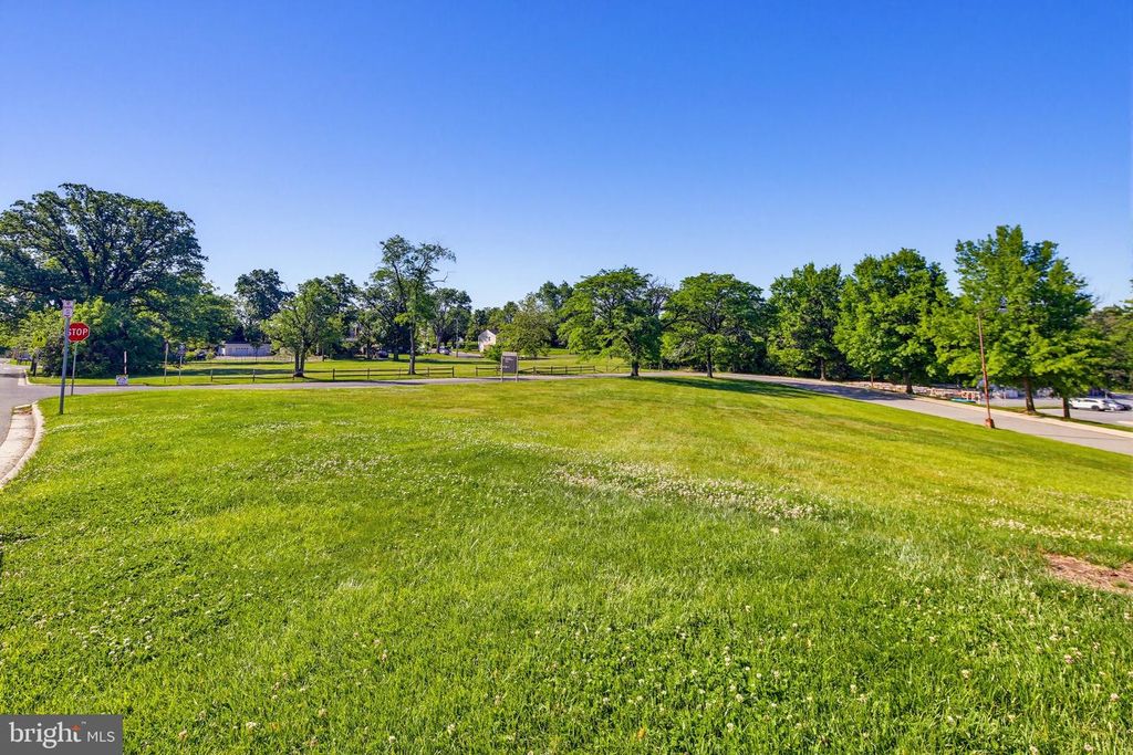 Image 35 of property listing at 1163 LINDEN AVE, Baltimore, MD 21227