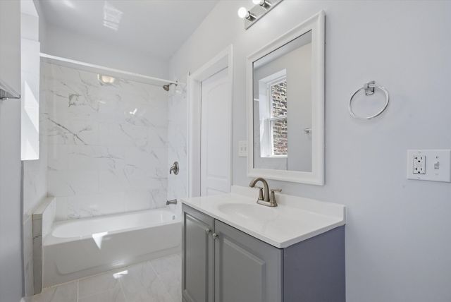 541 N Lawndale Avenue 2, Chicago, IL 60624