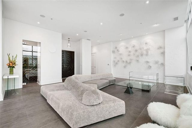 2828 Peachtree NW Road P 3300, Atlanta, GA 30305