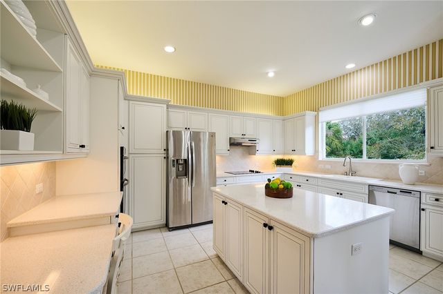 3211 Lancaster DR 3, Naples, FL 34105