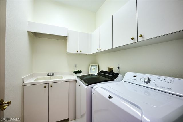 3211 Lancaster DR 3, Naples, FL 34105