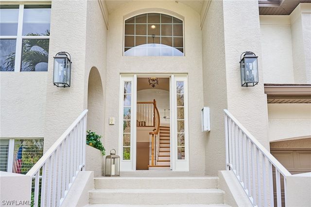 3211 Lancaster DR 3, Naples, FL 34105