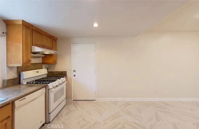 10532 Royal Oak, Stanton, CA 90680