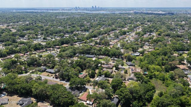 3371 DEBUSSY Road, Jacksonville, FL 32277