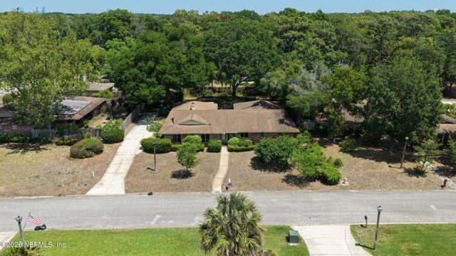 3371 DEBUSSY Road, Jacksonville, FL 32277