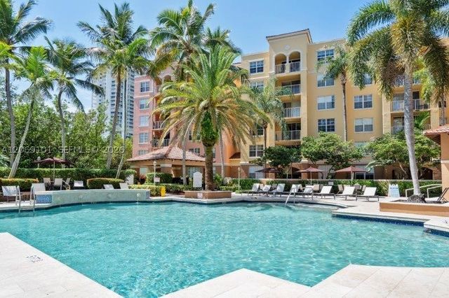 19999 E Country Club Dr 1206, Aventura, FL 33180