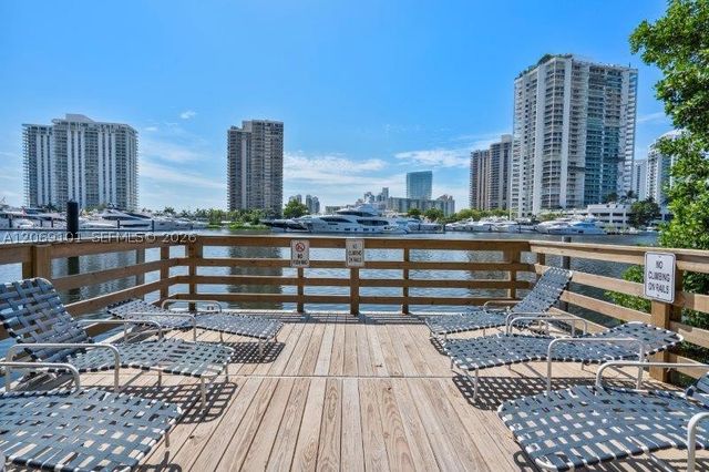 19999 E Country Club Dr 1206, Aventura, FL 33180