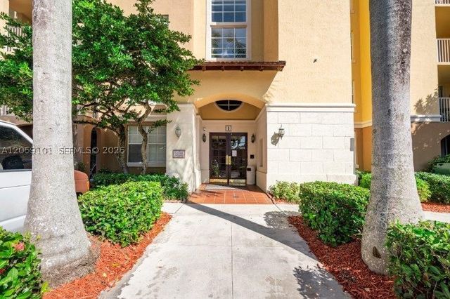 19999 E Country Club Dr 1206, Aventura, FL 33180