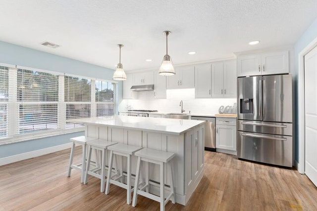 1749 SW Coxswain Place, Palm City, FL 34990