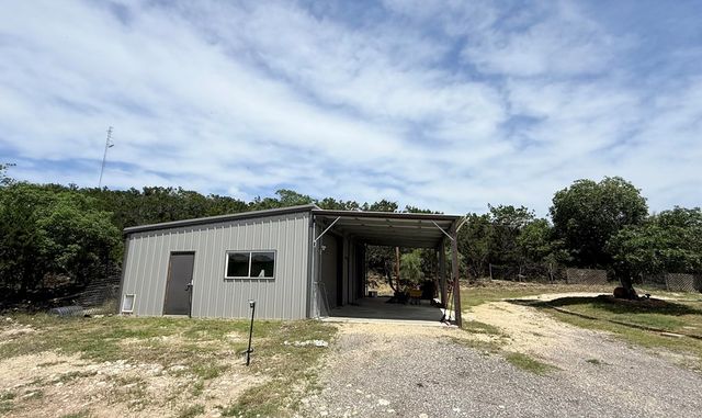 218 Mineola St, Ingram, TX 78025