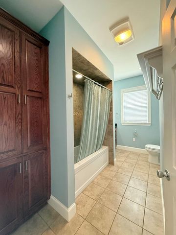 218 Mineola St, Ingram, TX 78025