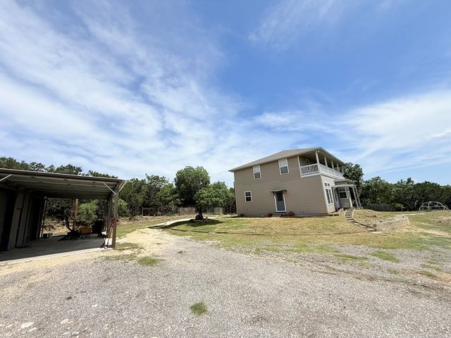 218 Mineola St, Ingram, TX 78025