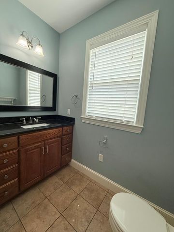 218 Mineola St, Ingram, TX 78025