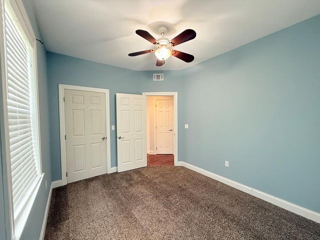 218 Mineola St, Ingram, TX 78025