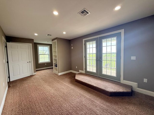 218 Mineola St, Ingram, TX 78025