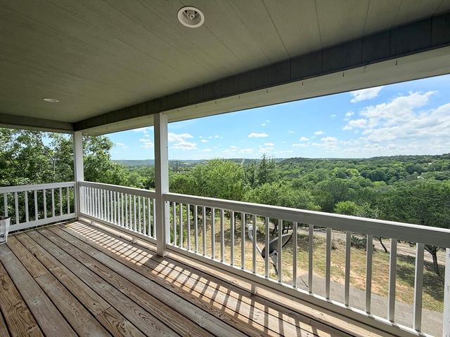 218 Mineola St, Ingram, TX 78025