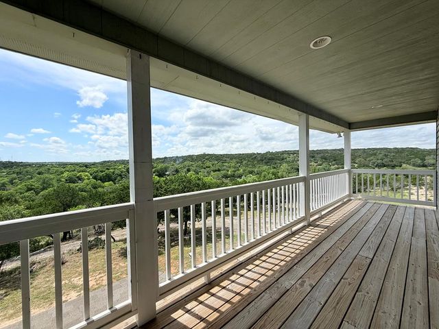 218 Mineola St, Ingram, TX 78025