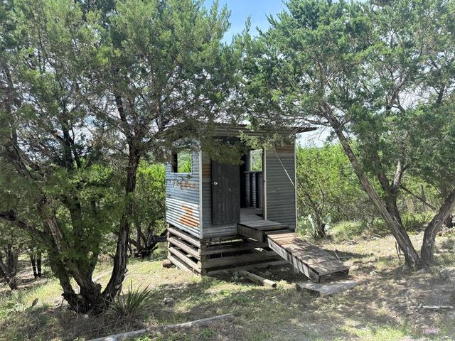 218 Mineola St, Ingram, TX 78025