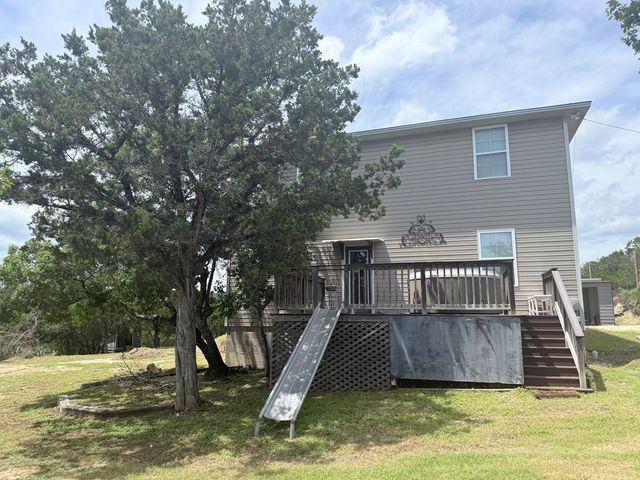 218 Mineola St, Ingram, TX 78025
