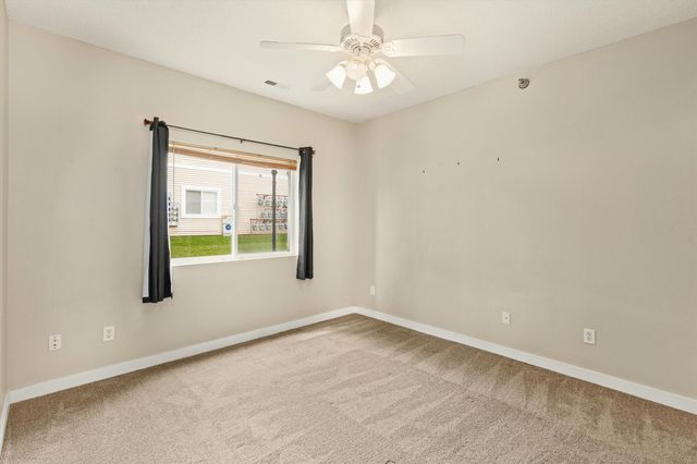 2323 E Porter Avenue 13, Des Moines, IA 50320