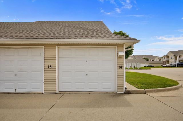 2323 E Porter Avenue 13, Des Moines, IA 50320