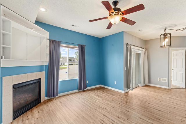 2323 E Porter Avenue 13, Des Moines, IA 50320