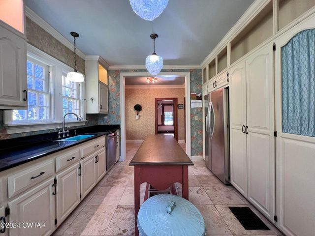 523 WESTMORELAND PL, Jackson, TN 38301