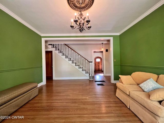 523 WESTMORELAND PL, Jackson, TN 38301