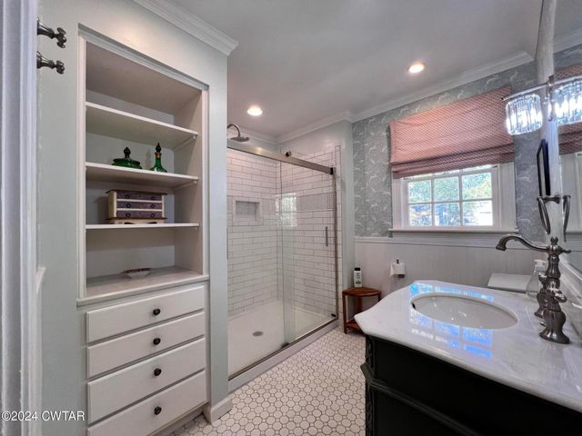 523 WESTMORELAND PL, Jackson, TN 38301