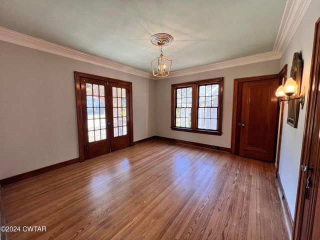 523 WESTMORELAND PL, Jackson, TN 38301