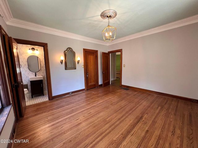 523 WESTMORELAND PL, Jackson, TN 38301