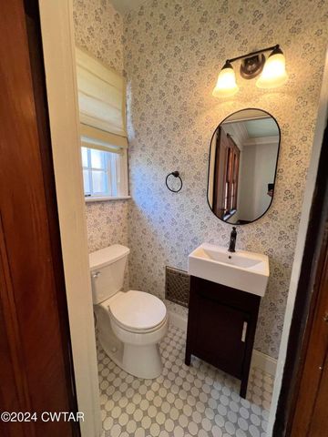 523 WESTMORELAND PL, Jackson, TN 38301