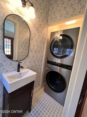 523 WESTMORELAND PL, Jackson, TN 38301