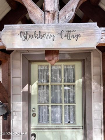 523 WESTMORELAND PL, Jackson, TN 38301