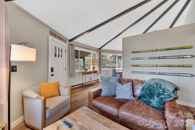 109 Beechwood Lane, Beech Mountain, NC 28604